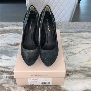 GUC BCBG platform heels, size 8.5.